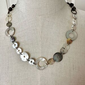 Abalone circle necklace